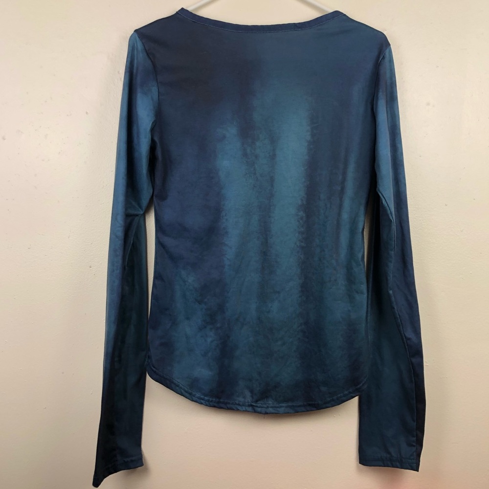 Cute Long Sleeve Top with Fun Design - Picture 3 of 4